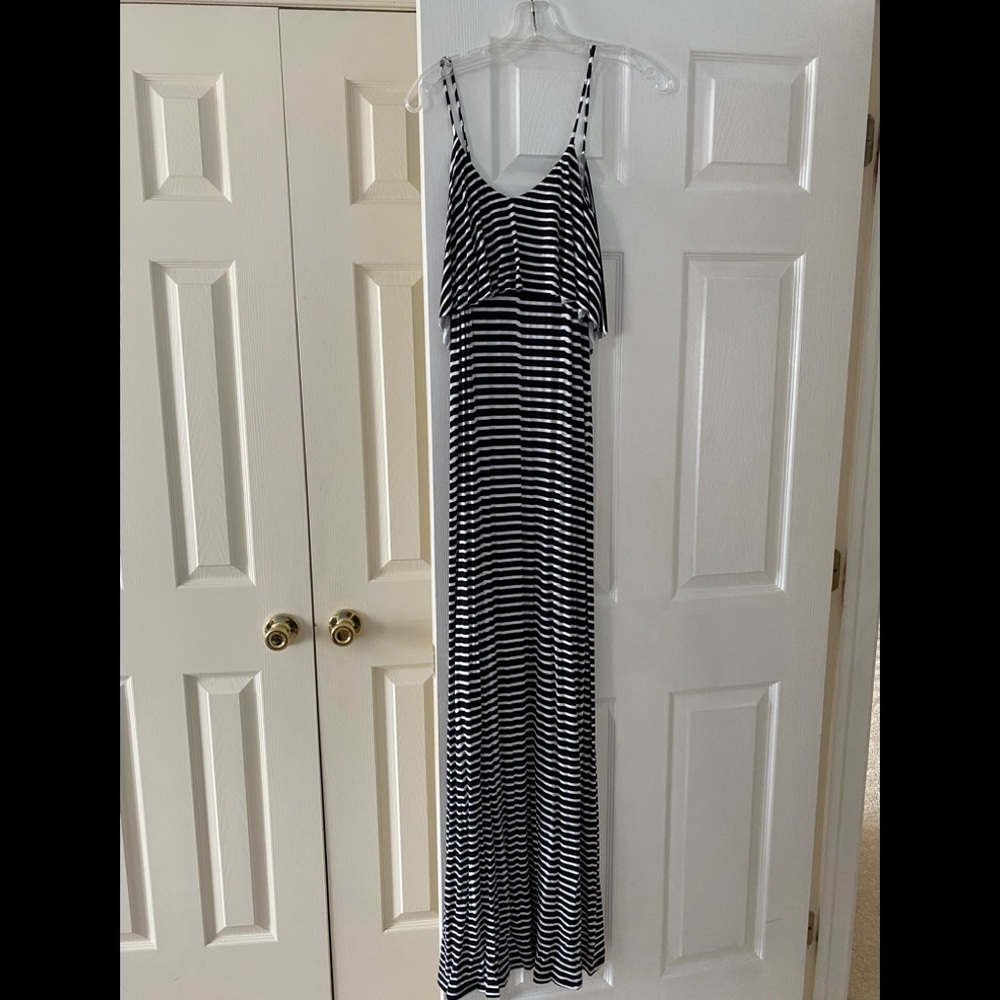 Arden B Women’s maxi dress Size Small